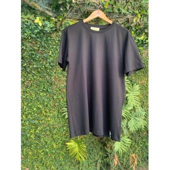 Camiseta Masculina - Preta