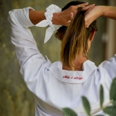 Camisa branca bordada